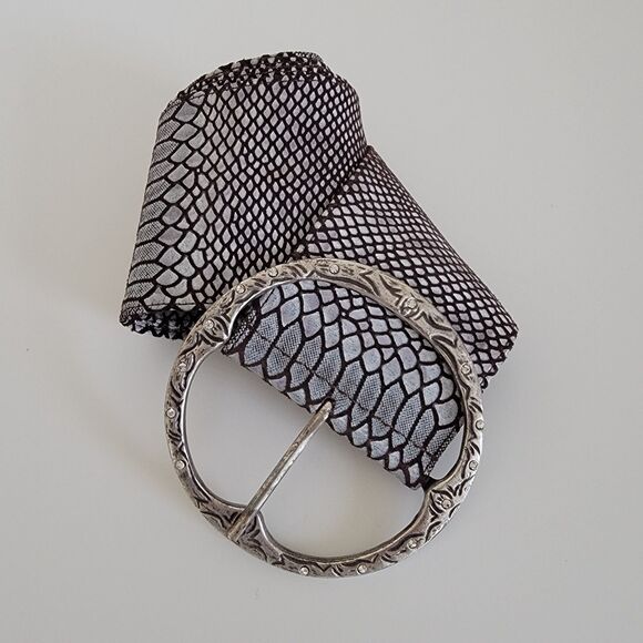 Wide Stretch Belt Snake Scale Pattern Ornate Silver Round Buckle Gothic Retro